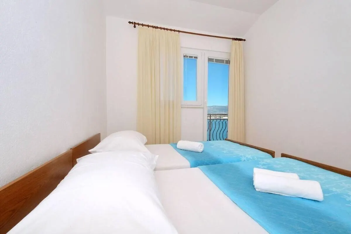 Apartments Sima Trogir 0*,