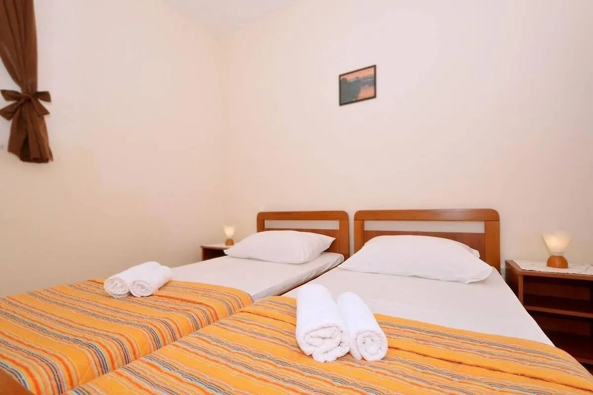 Apartments Sima Trogir