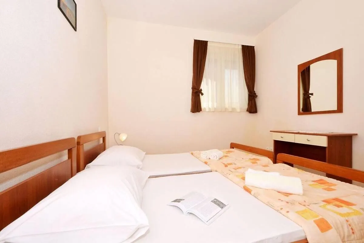 Apartments Sima Trogir