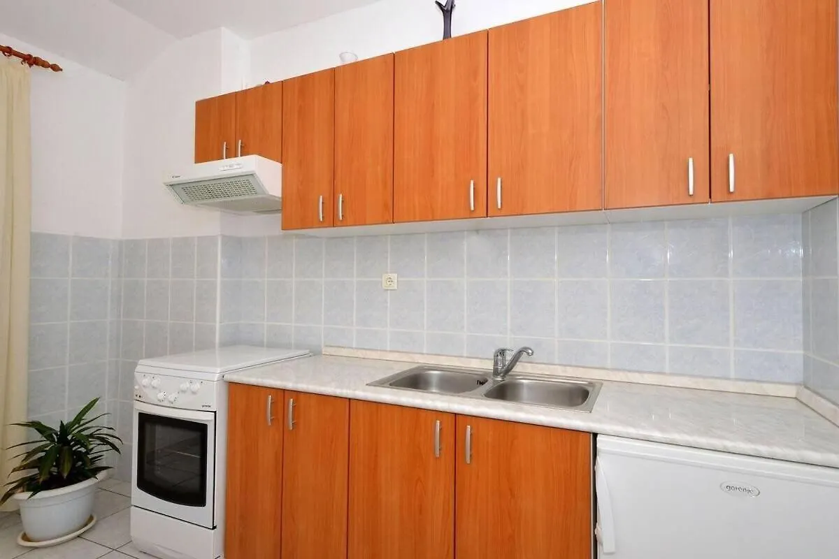 Apartments Sima Trogir 0*,