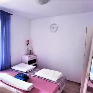 Chloe Apartament
